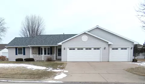 3169 Emory St, Green Bay, WI 54311