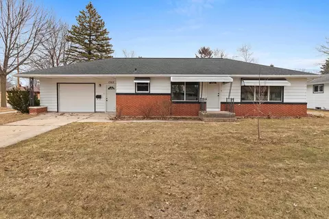 1202 2nd St, Kewaunee, WI 54216