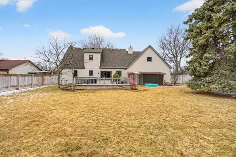 Exterior - 3230 S Whip Poor Will Ln, Appleton, WI 54915 photo 4 of 10