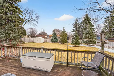 Exterior - 3230 S Whip Poor Will Ln, Appleton, WI 54915 photo 7 of 10