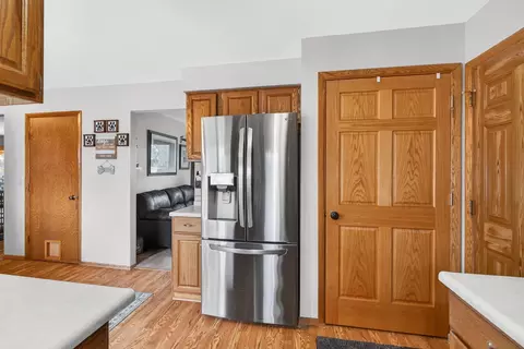Entry Way - 3230 S Whip Poor Will Ln, Appleton, WI 54915 photo 2 of 3