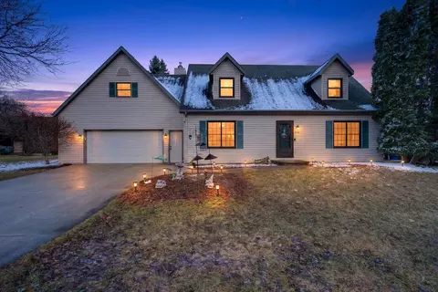 Exterior - 3230 S Whip Poor Will Ln, Appleton, WI 54915 photo 10 of 10
