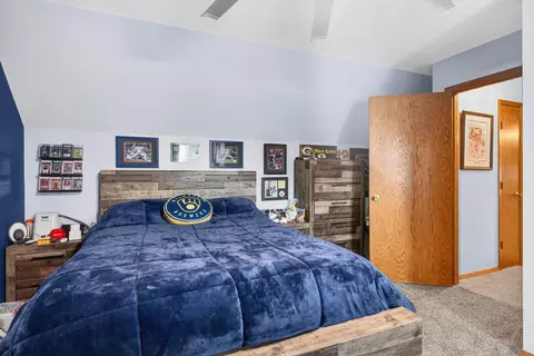 Bedroom - 3230 S Whip Poor Will Ln, Appleton, WI 54915 photo 6 of 6