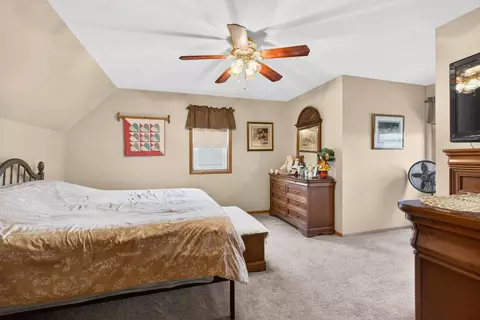 Bedroom - 3230 S Whip Poor Will Ln, Appleton, WI 54915 photo 4 of 6