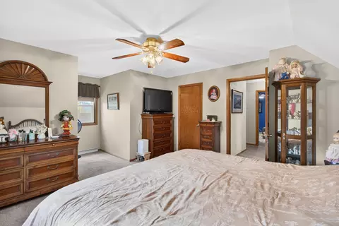 Bedroom - 3230 S Whip Poor Will Ln, Appleton, WI 54915 photo 3 of 6