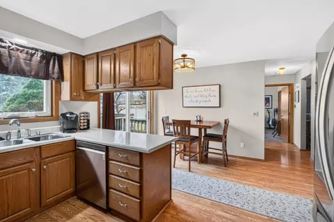 Kitchen - 3230 S Whip Poor Will Ln, Appleton, WI 54915 photo 3 of 3
