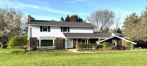 w2268 Ledgeview Road, Green Lake, WI 54941