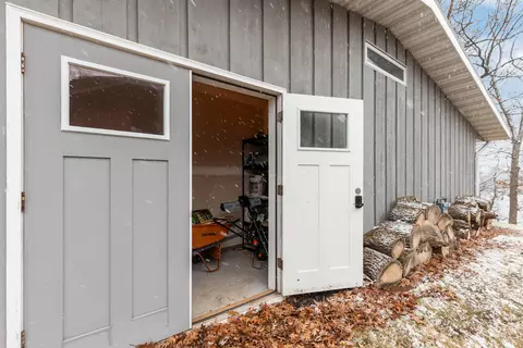 Exterior - 45 Fox Point Dr, Appleton, WI 54911 photo 6 of 7
