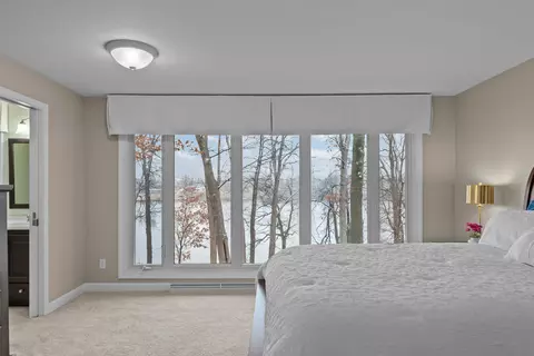 Bedroom - 45 Fox Point Dr, Appleton, WI 54911 photo 2 of 8