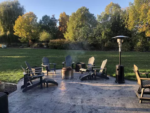 Exterior - 3400 W Warner Estates Dr, Appleton, WI 54913 photo 9 of 18