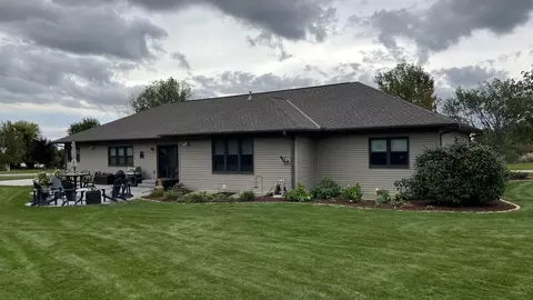 Exterior - 3400 W Warner Estates Dr, Appleton, WI 54913 photo 18 of 18