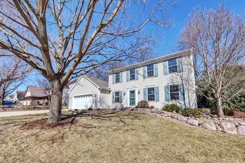 1460 Woodmont Way, Ashwaubenon, WI 54313