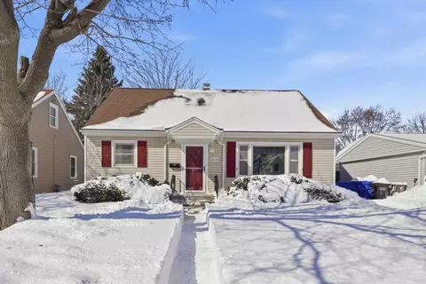 1809 N Charlotte St, Appleton, WI 54911