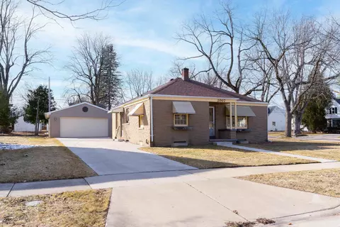 2007 N Division St, Appleton, WI 54911