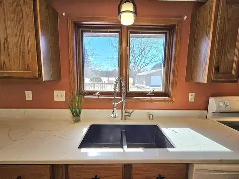 Kitchen - w4581 West Buss Drive, Cecil, WI 54111 photo 5 of 5