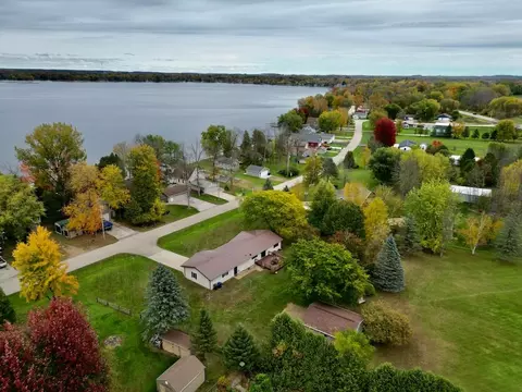View/Area - w4581 West Buss Drive, Cecil, WI 54111 photo 4 of 6
