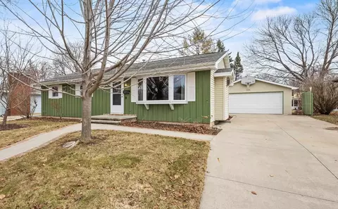 416 S Joseph St, Appleton, WI 54915