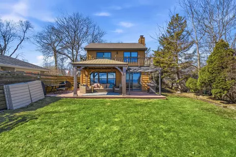 104 Adella Beach Rd, Neenah, WI 54956