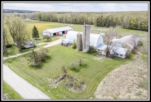 n5201 Lower Road, Shiocton, WI 54170