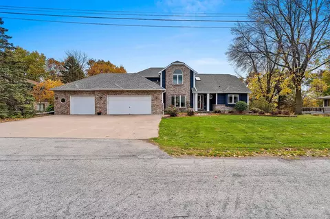 Exterior - 63 Fox Point Dr, Appleton, WI 54911 photo 6 of 12