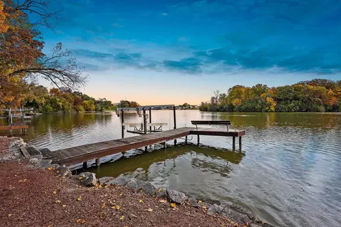View/Area - 63 Fox Point Dr, Appleton, WI 54911 photo 4 of 15