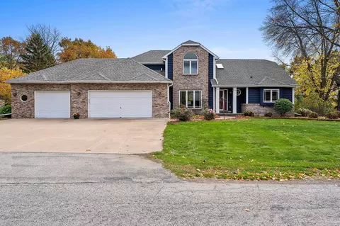 Exterior - 63 Fox Point Dr, Appleton, WI 54911 photo 7 of 12