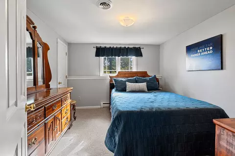 Bedroom - 63 Fox Point Dr, Appleton, WI 54911 photo 6 of 7