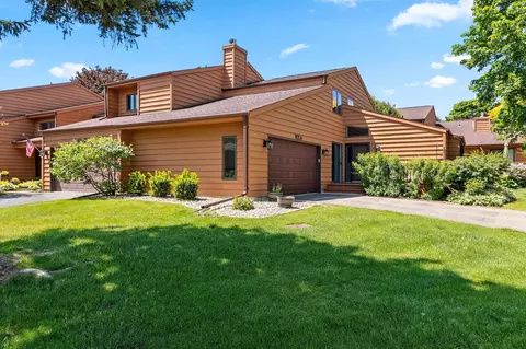 Exterior - 921 E Windfield Pl #A, Appleton, WI 54911 photo 3 of 8