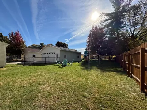 Exterior - 115 E Griswold St, Ripon, WI 54971 photo 4 of 4