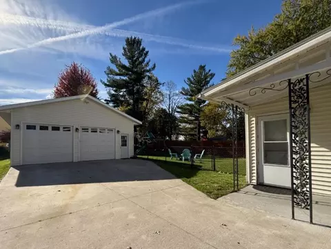 Exterior - 115 E Griswold St, Ripon, WI 54971 photo 1 of 4