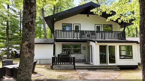 w1344 Deerpath Lane, Keshena, WI 54135