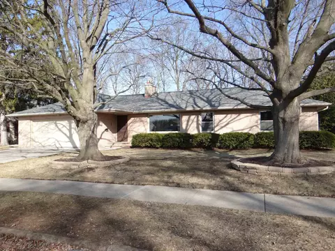 1238 Maple St, Neenah, WI 54956