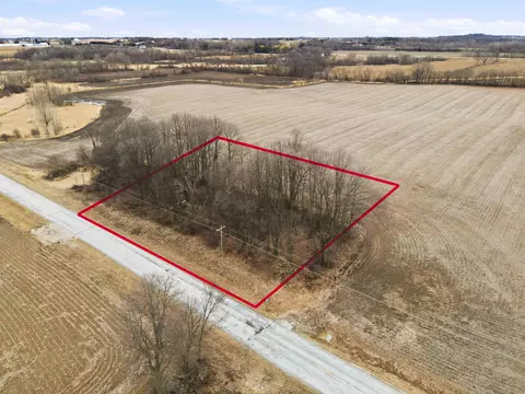 Hayton Road, New Holstein, WI 53061