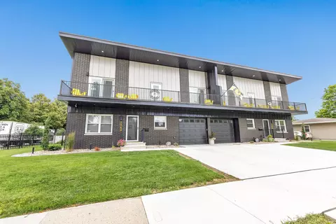1749 S Oneida St, Green Bay, WI 54304