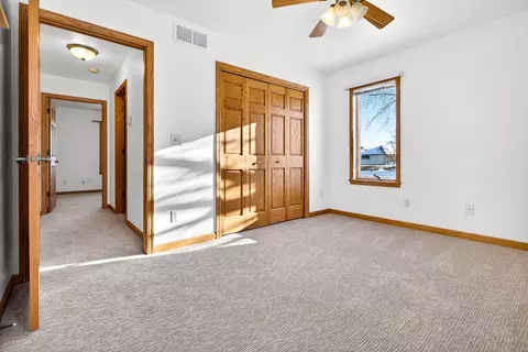 Bedroom - 3321 E Canvasback Ln, Appleton, WI 54913 photo 5 of 8