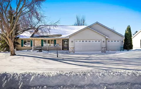 3321 E Canvasback Ln, Appleton, WI 54913