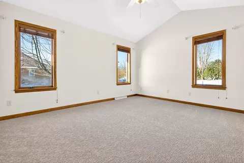 Bedroom - 3321 E Canvasback Ln, Appleton, WI 54913 photo 2 of 8