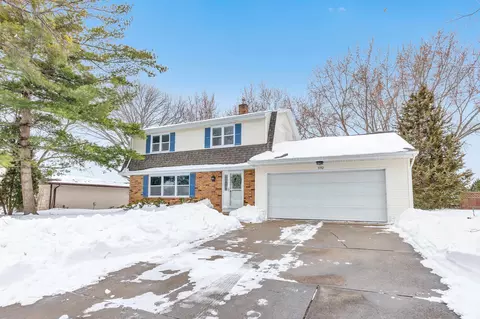 550 Edelweiss Dr, Green Bay, WI 54302