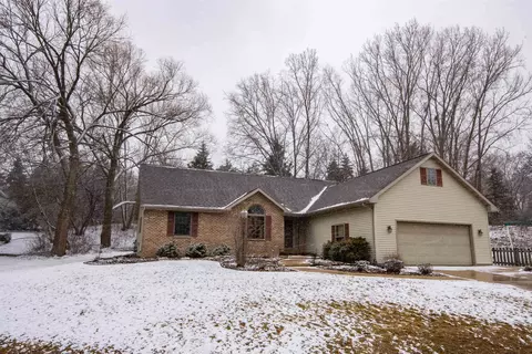 2640 Appian Way, Green Bay, WI 54302