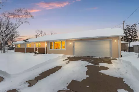 Exterior - 2412 N Morrison St, Appleton, WI 54911 photo 4 of 4