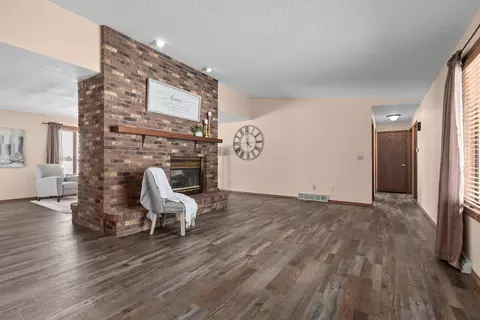 924 S Kensington Dr, Appleton, WI 54915 photo 3