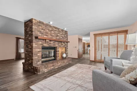 924 S Kensington Dr, Appleton, WI 54915 photo 5