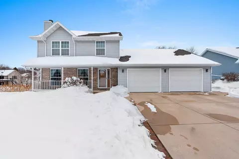 2704 Belle Plane Rd, Green Bay, WI 54313
