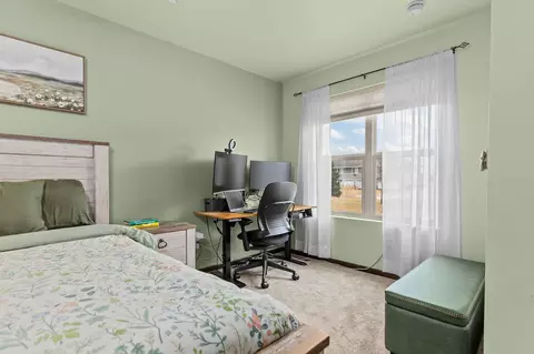 Bedroom - 3434 Tulip Trl, Appleton, WI 54913 photo 2 of 7