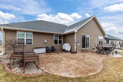Exterior - 3434 Tulip Trl, Appleton, WI 54913 photo 4 of 7