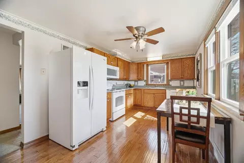 Kitchen - 88 Foster Ct, Appleton, WI 54915 photo 1 of 3