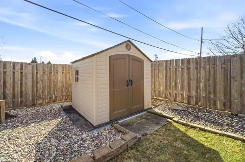 Exterior - 88 Foster Ct, Appleton, WI 54915 photo 9 of 10