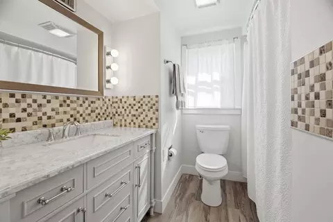 Bath - 88 Foster Ct, Appleton, WI 54915 photo 1 of 2