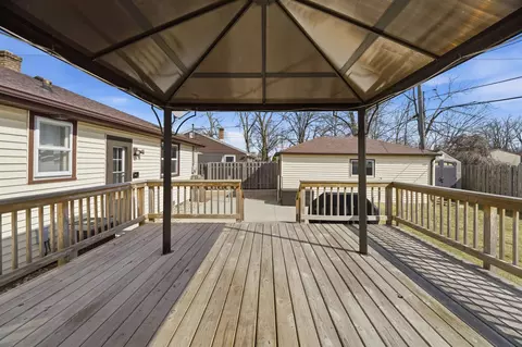 Exterior - 88 Foster Ct, Appleton, WI 54915 photo 6 of 10