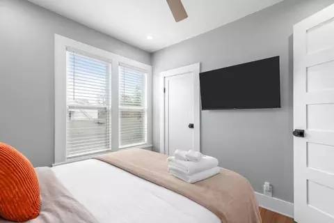 Bedroom - 324 E Commercial St, Appleton, WI 54911 photo 9 of 11